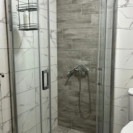 Vanila Lux * クラグイェヴァツ